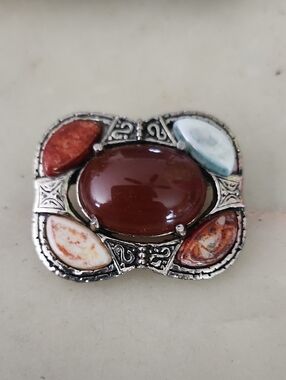 Vintage Weiner Silver Tone Celtic Style Agate Stone Brooch